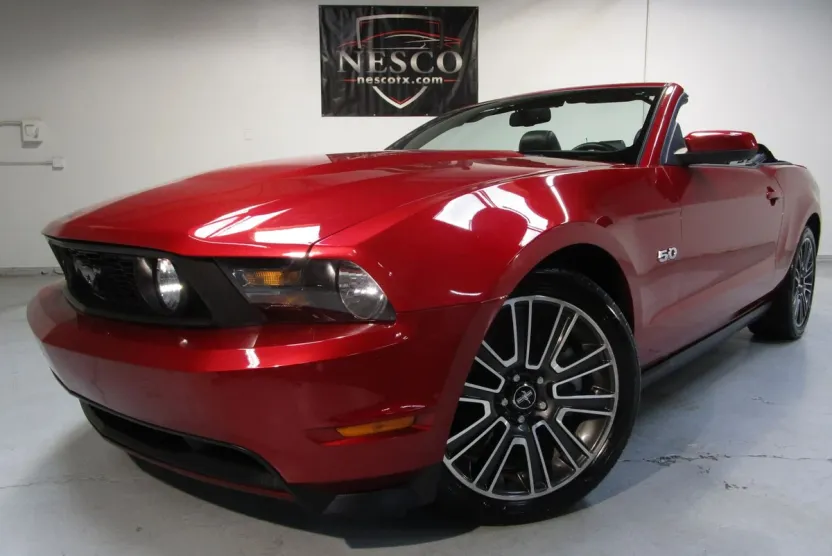 2012 Ford Mustang GT Premium Convertible photo 1