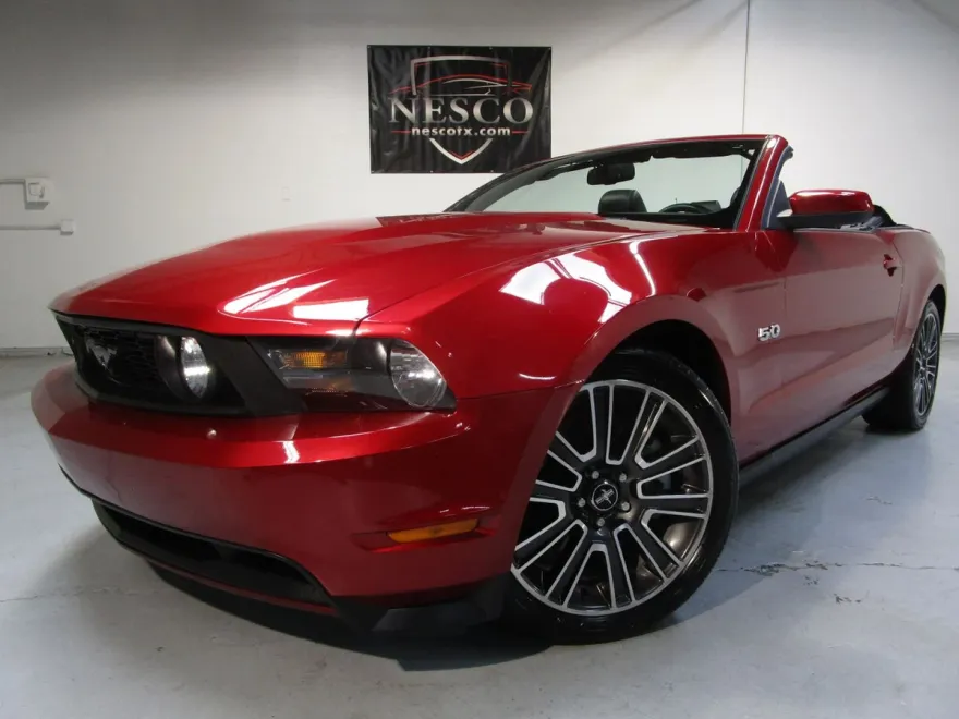 2012 Ford Mustang GT Premium Convertible photo 1