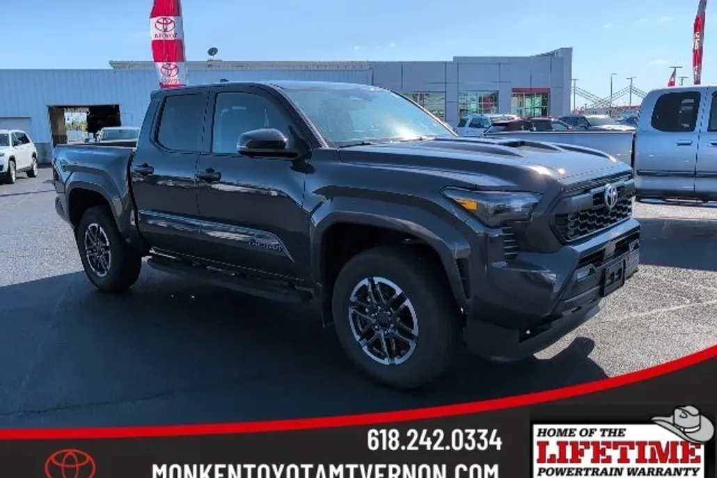 2024 Toyota Tacoma TRD Sport photo 1