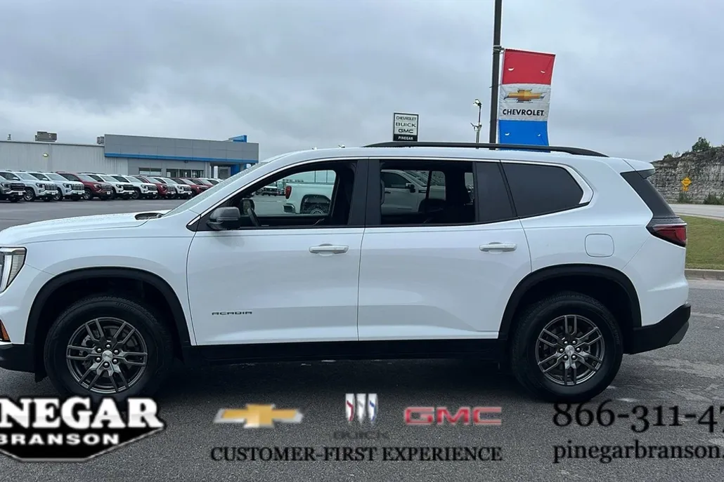 2025 Gmc Acadia Elevation photo 1