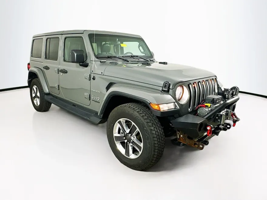2019 Jeep Wrangler Unlimited Sahara photo 1