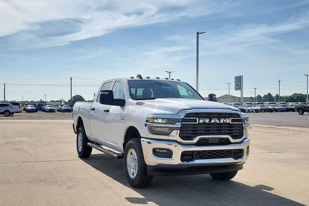 2025 Ram 2500 Tradesman photo 1