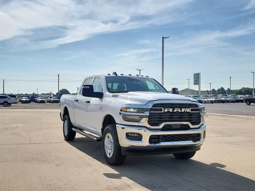 2025 Ram 2500 Tradesman photo 1