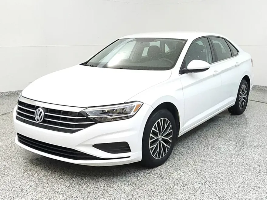 2021 Volkswagen Jetta R-Line photo 1