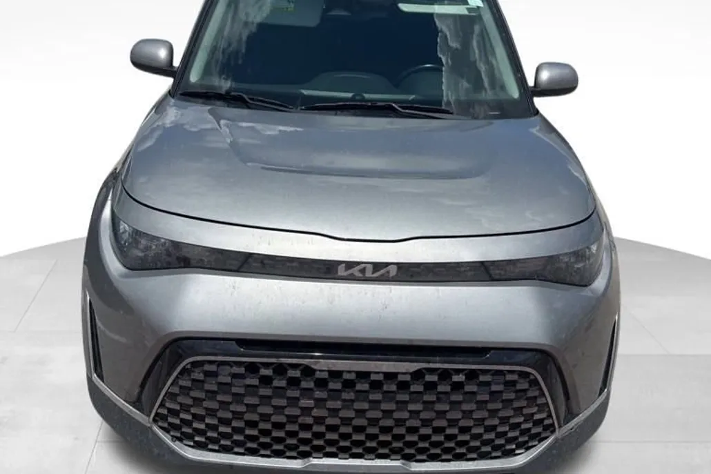 2023 Kia Soul EX photo 1
