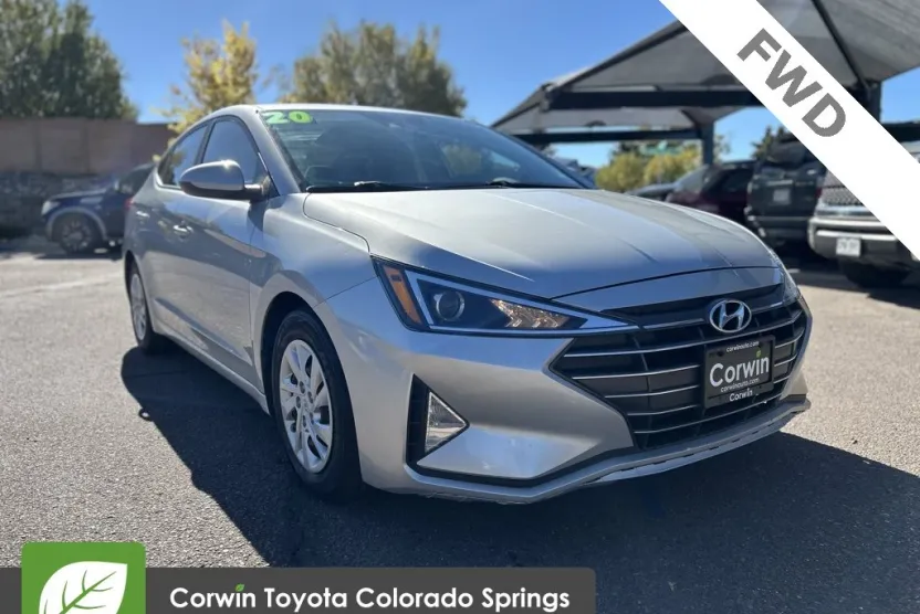 2020 Hyundai Elantra SE photo 1