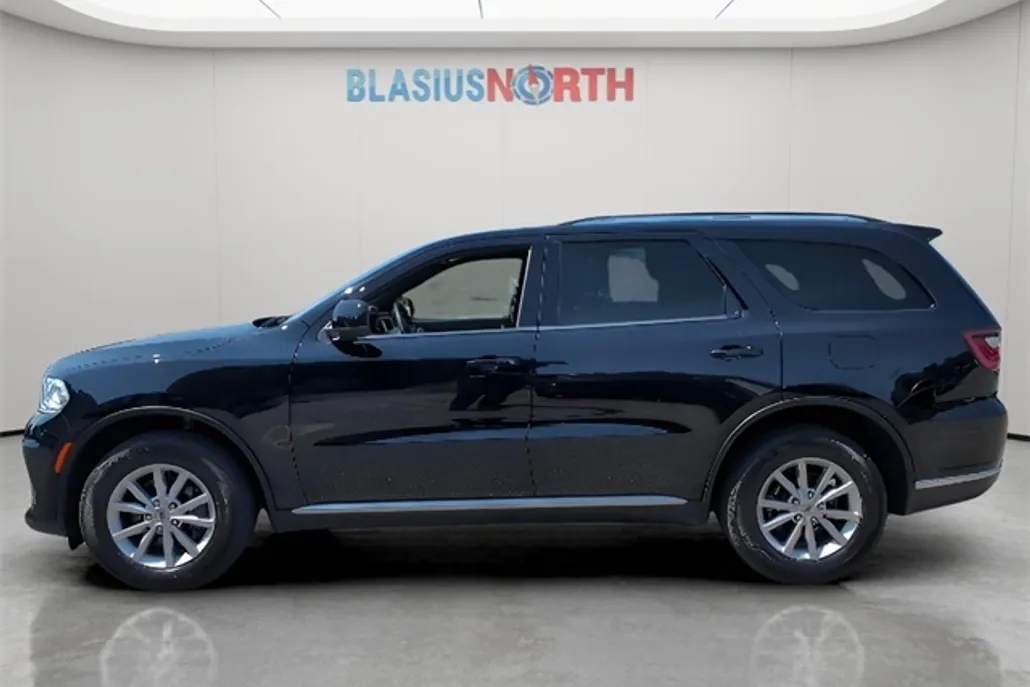 2023 Dodge Durango SXT photo 1