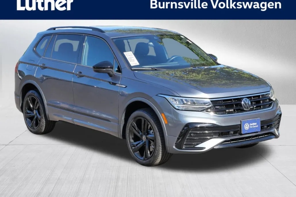 2024 Volkswagen Tiguan SE R-Line Black photo 1