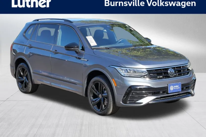 2024 Volkswagen Tiguan SE R-Line Black photo 1