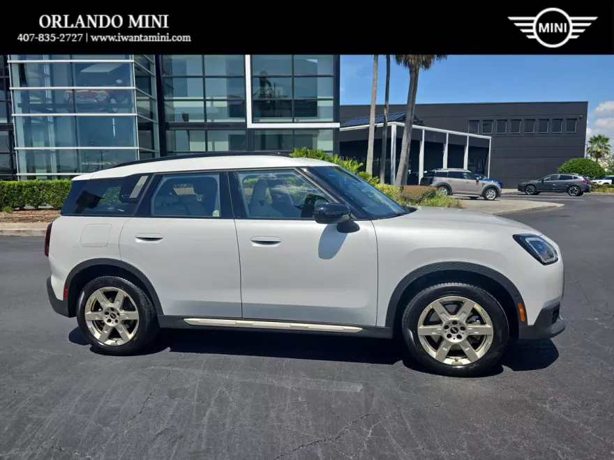 2025 Mini Countryman S ALL4 photo 1