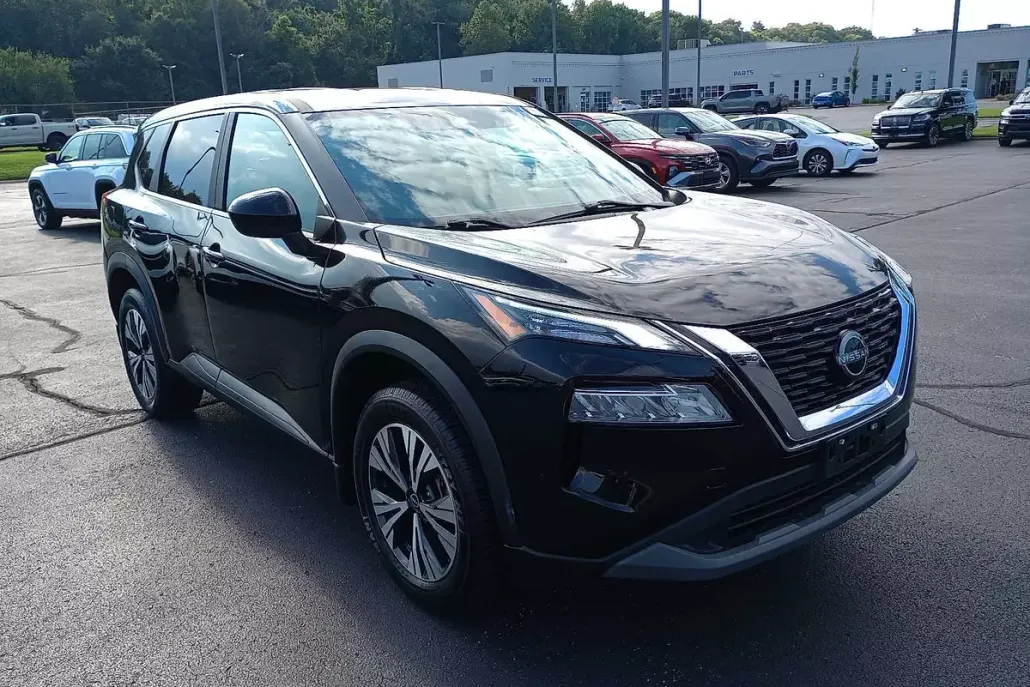 2023 Nissan Rogue SV photo 1