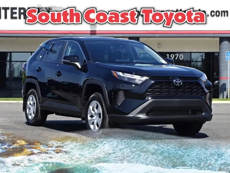 2025 Toyota RAV4 LE photo 1