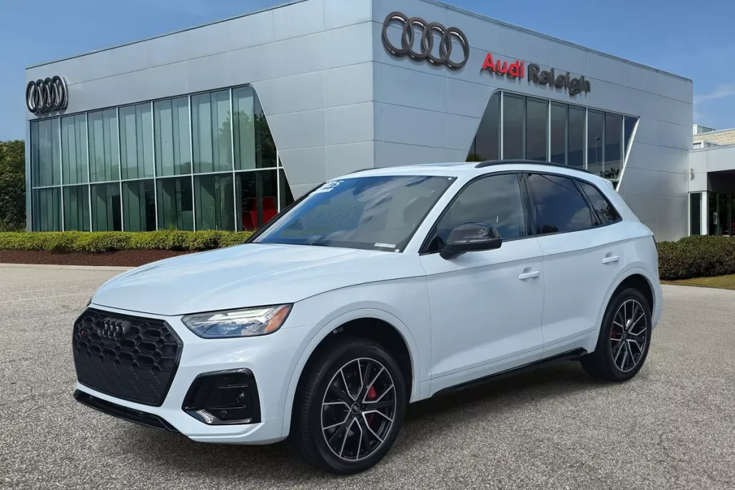 2025 Audi SQ5 Premium Plus photo 1
