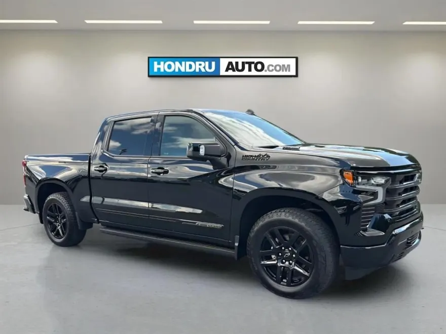 2024 Chevrolet Silverado 1500 High Country photo 1