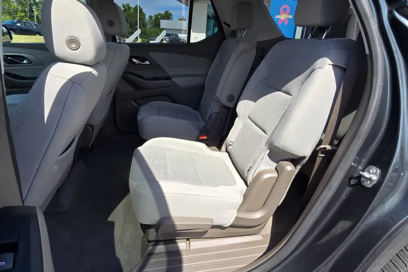 2020 Chevrolet Traverse photo 1