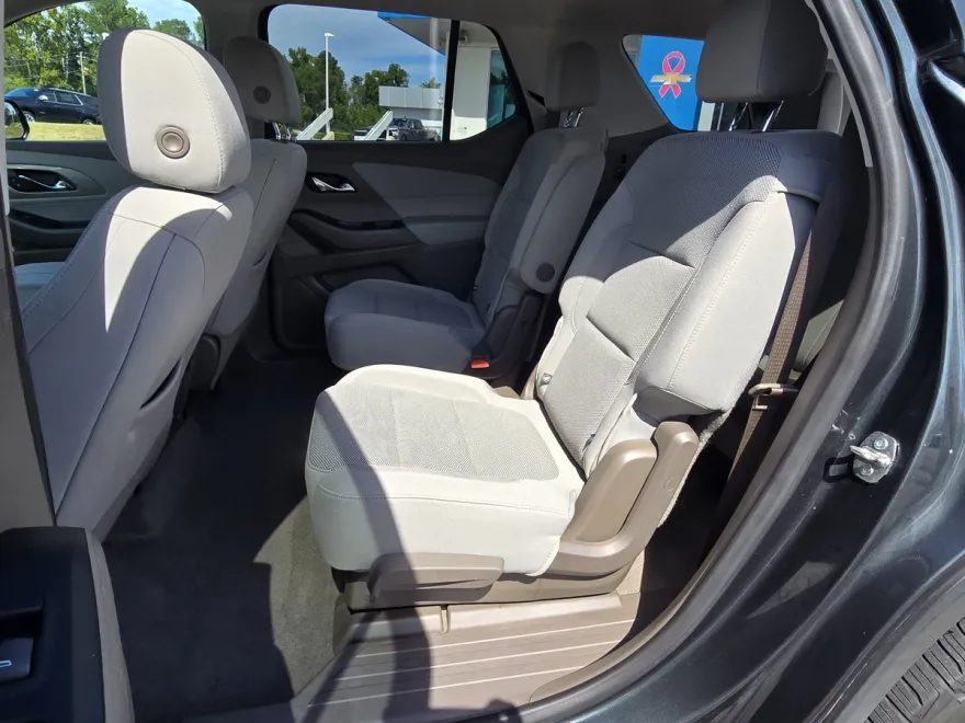 2020 Chevrolet Traverse photo 1