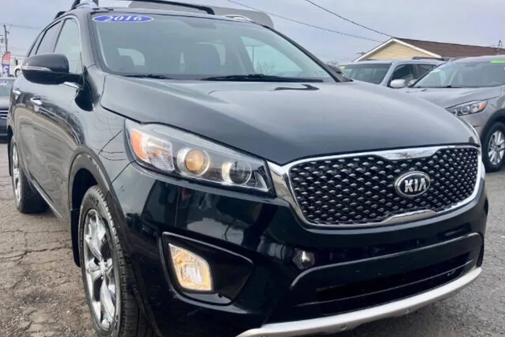 2016 Kia Sorento SX Limited V6 photo 1