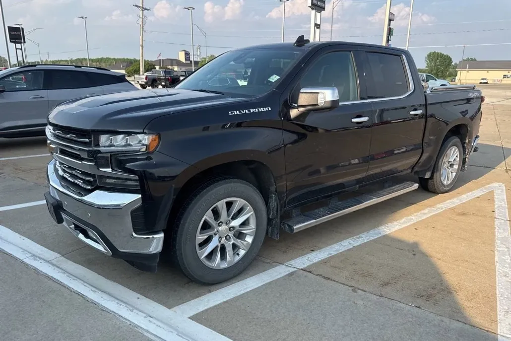 2019 Chevrolet Silverado 1500 LTZ photo 1