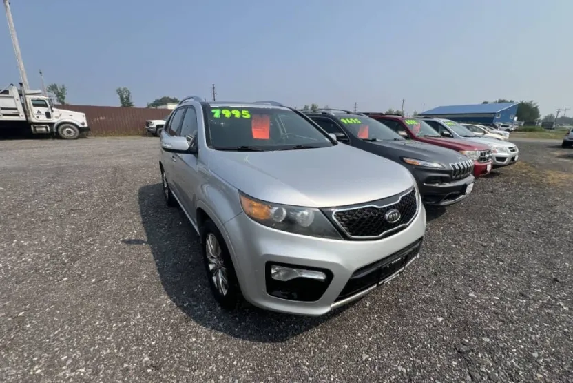 2011 Kia Sorento SX photo 1