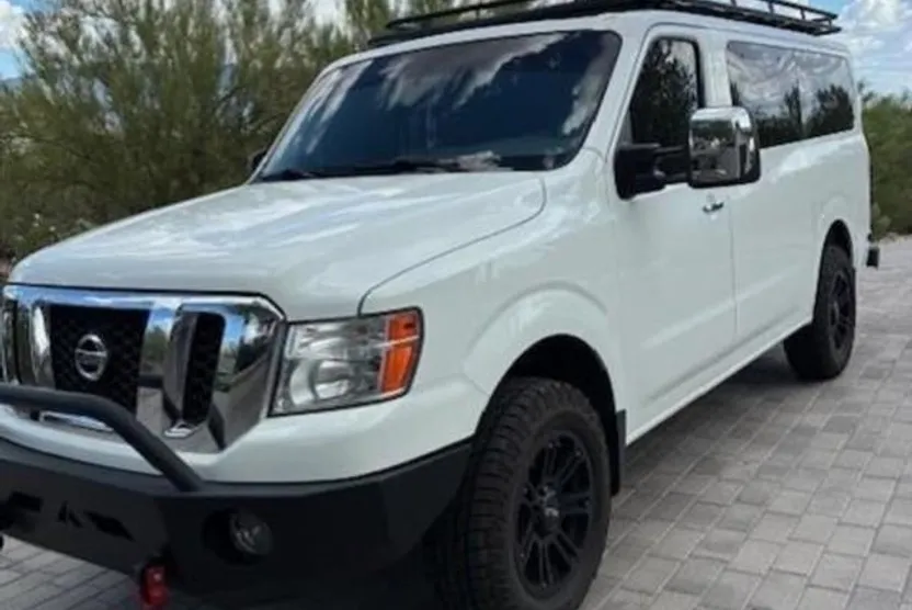 2014 Nissan NV3500 photo 1