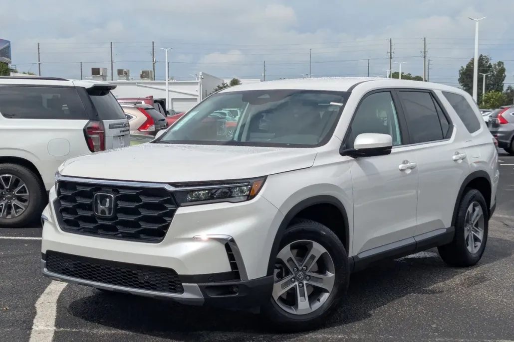 2025 Honda Pilot EX-L photo 1