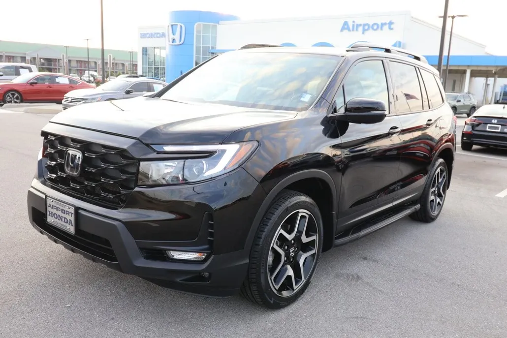 2023 Honda Passport Elite photo 1