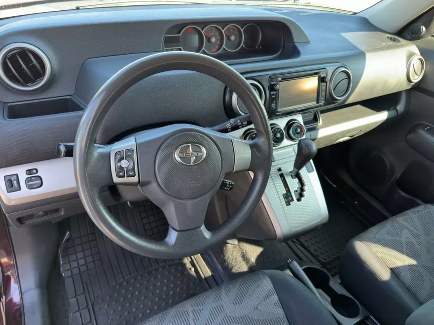 2015 Scion xB Base photo 12