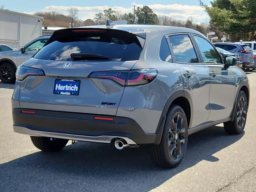 2025 Honda HR-V Sport photo 1