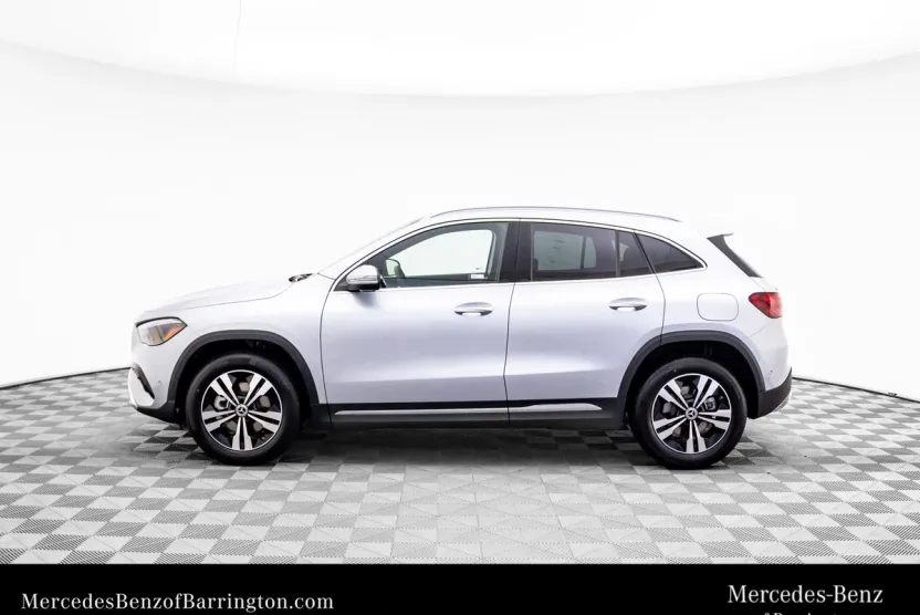2026 Mercedes Benz GLA 250 4MATIC photo 1