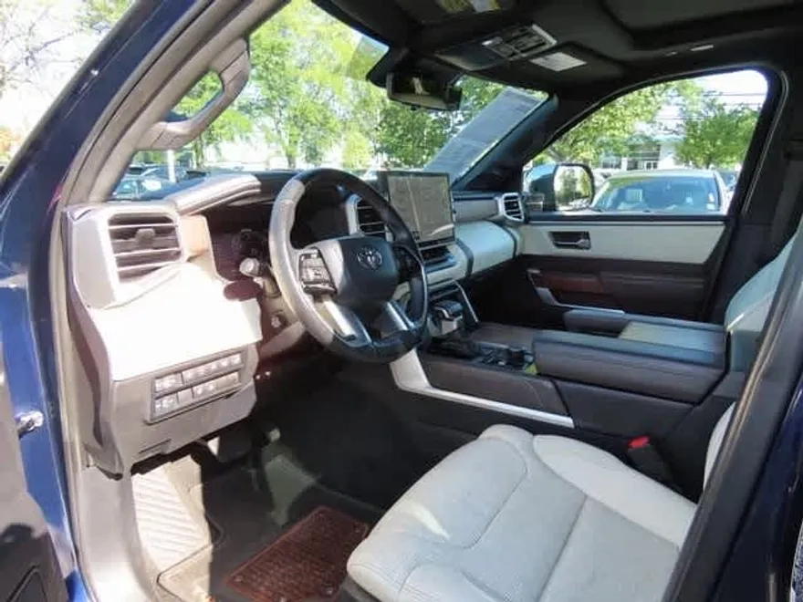 2022 Toyota Tundra 1794 Edition photo 2