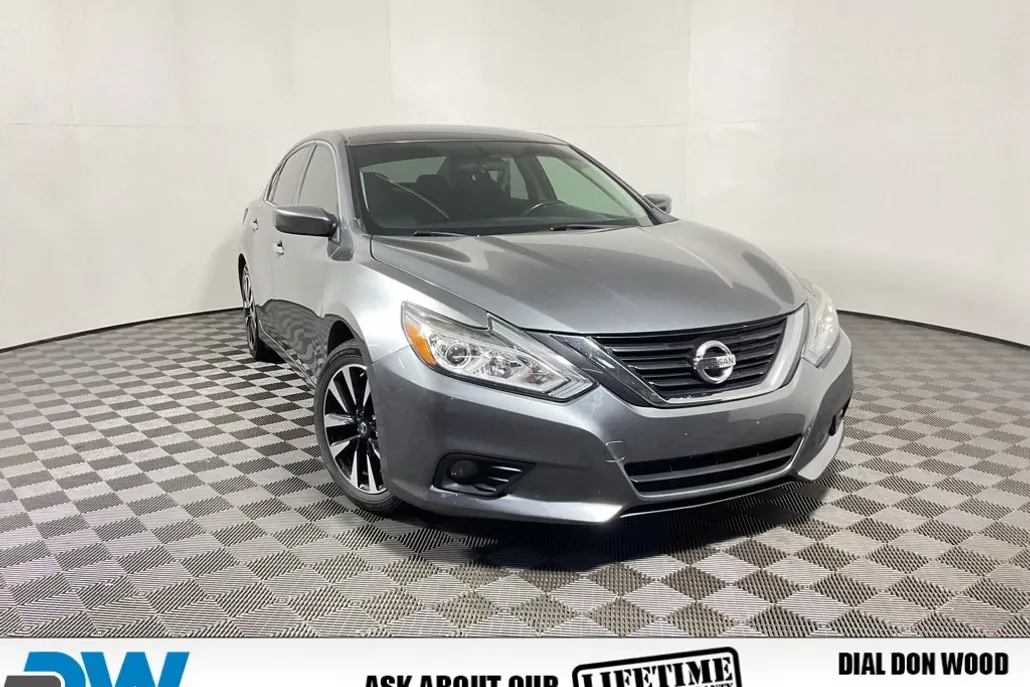 2018 Nissan Altima 2.5 SV photo 1