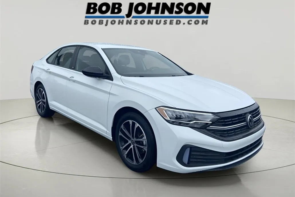 2024 Volkswagen Jetta 1.5T Sport photo 1