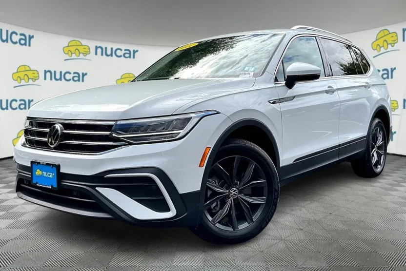 2024 Volkswagen Tiguan SE Wolfsburg Edition photo 1