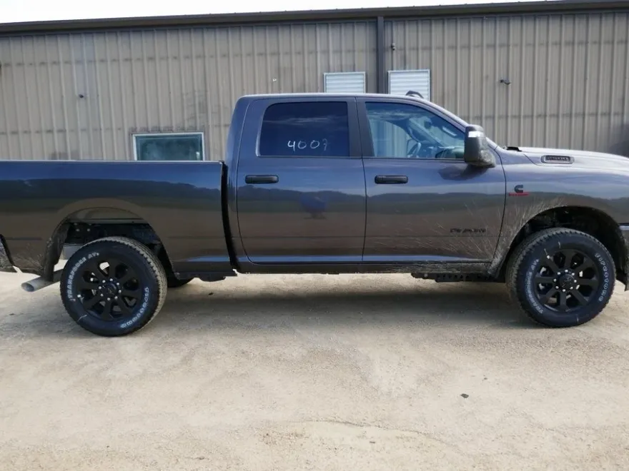 2025 Ram 2500 Big Horn photo 1