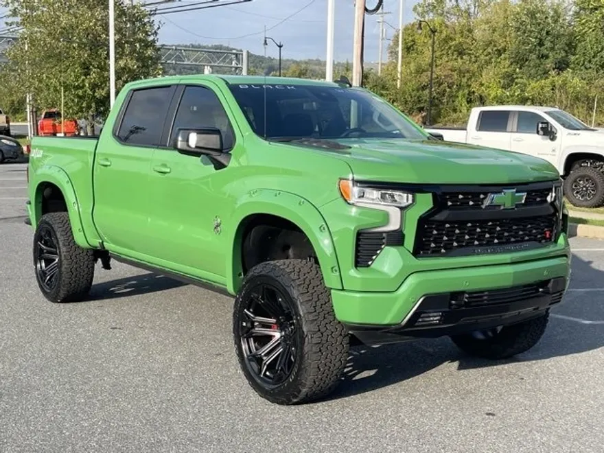 2025 Chevrolet Silverado 1500 RST photo 1