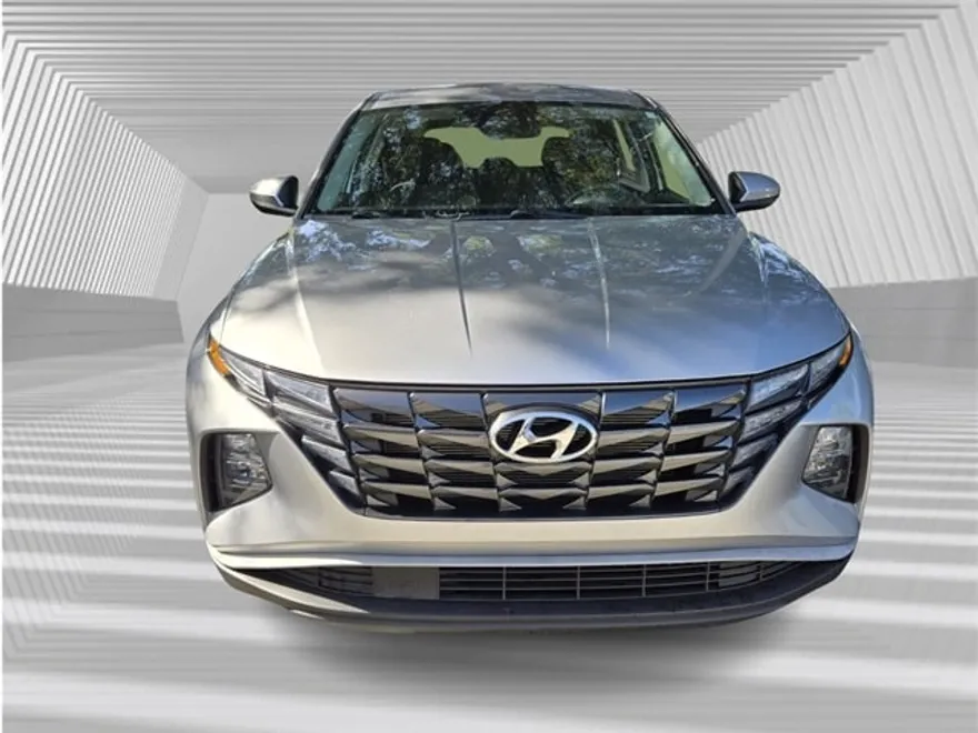 2023 Hyundai Tucson SE photo 1