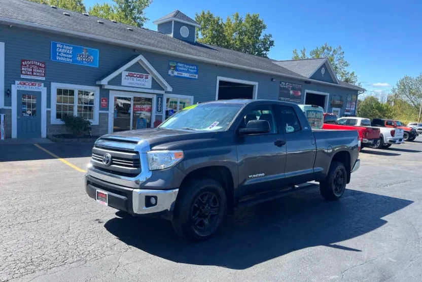 2015 Toyota Tundra SR5 Grade photo 1