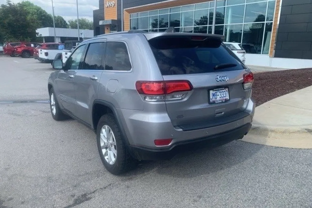 2021 Jeep Grand Cherokee Laredo X photo 1