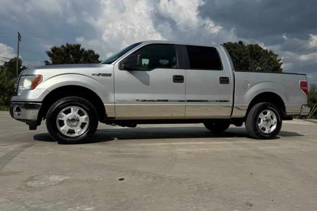 2014 Ford F-150 XLT photo 1