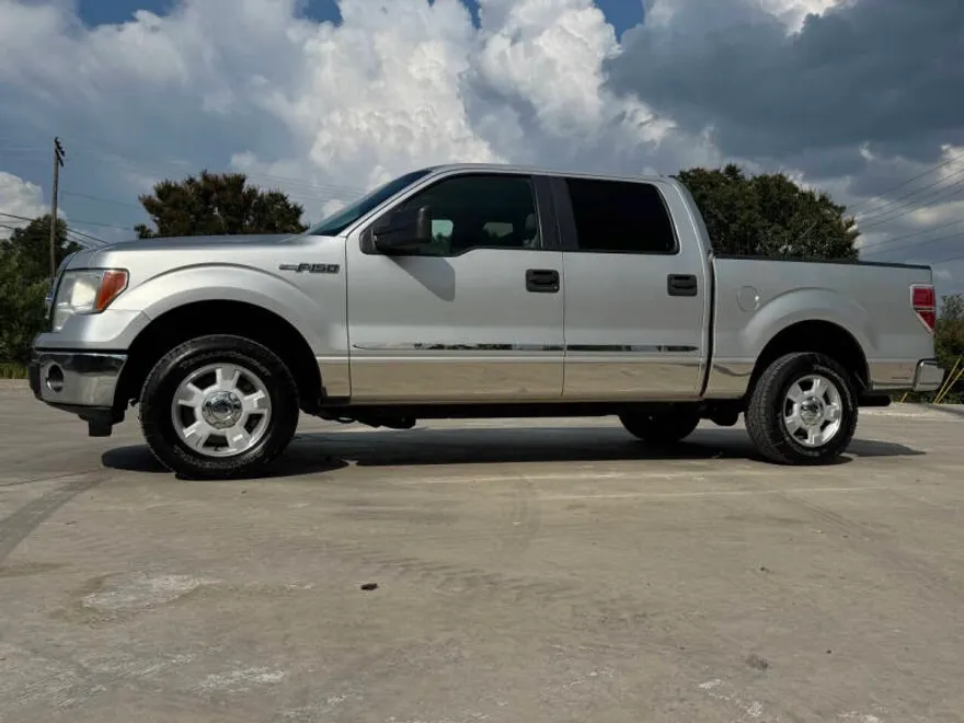 2014 Ford F-150 XLT photo 1