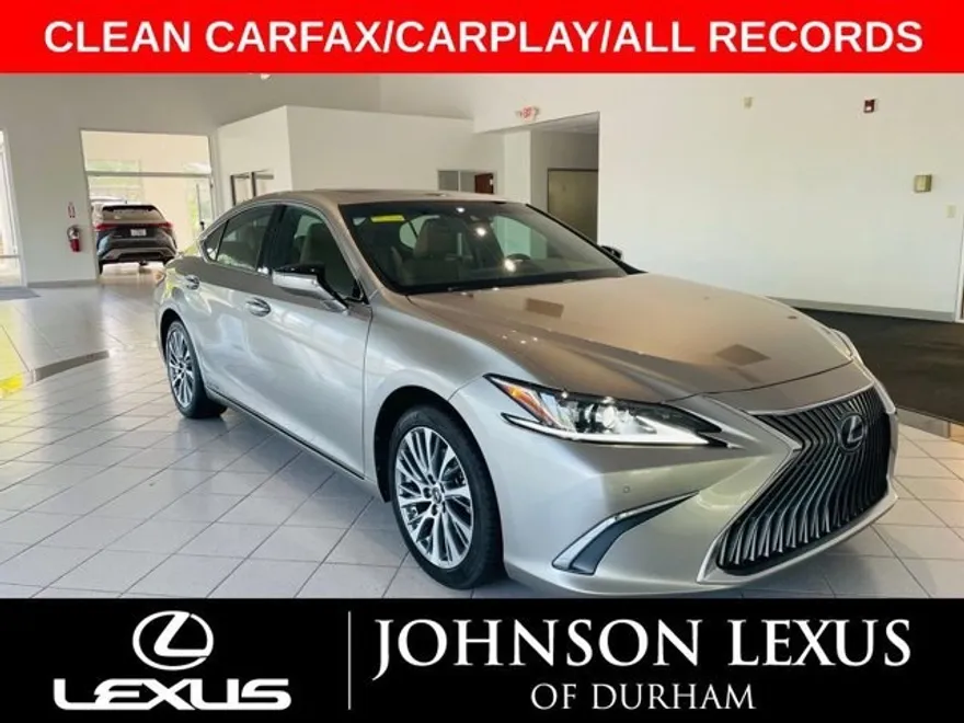 2019 Lexus ES 300h photo 1