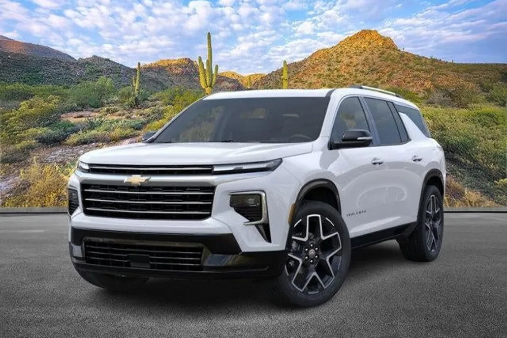 2026 Chevrolet Traverse High Country photo 1