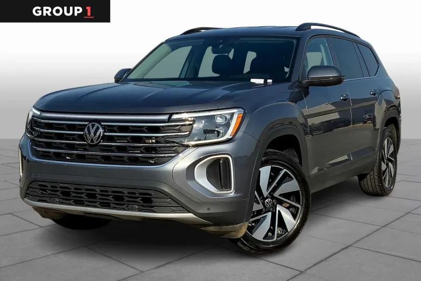 2024 Volkswagen Atlas SE Technology photo 1