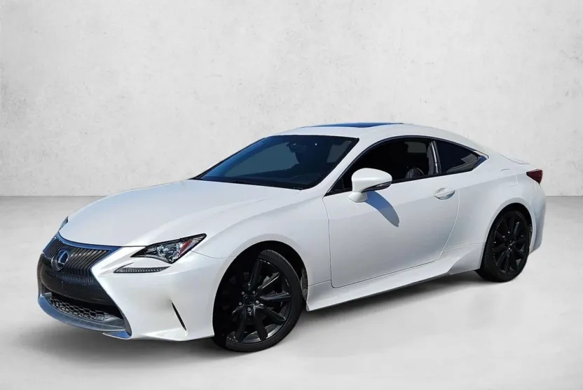 2016 Lexus RC 200t photo 1