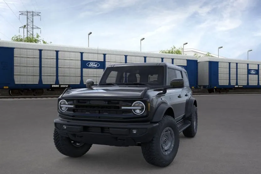 2025 Ford Bronco Outer Banks photo 1