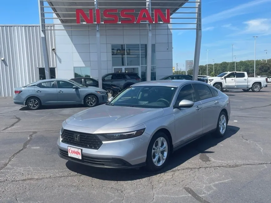 2024 Honda Accord LX photo 1