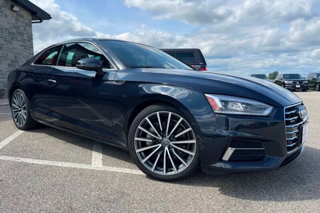 2018 Audi A4 Premium Plus Quattro photo 1