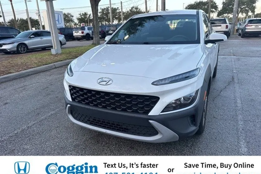 2022 Hyundai Kona SE photo 1