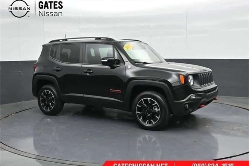 2023 Jeep Renegade Trailhawk photo 1
