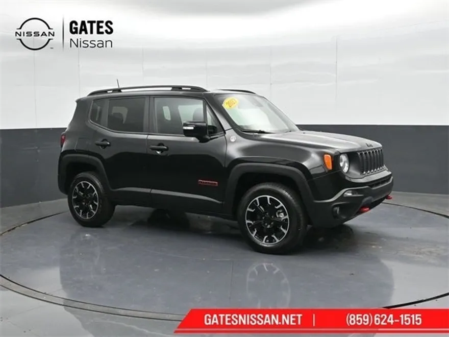 2023 Jeep Renegade Trailhawk photo 1